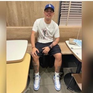 Meet your Posher, Ache